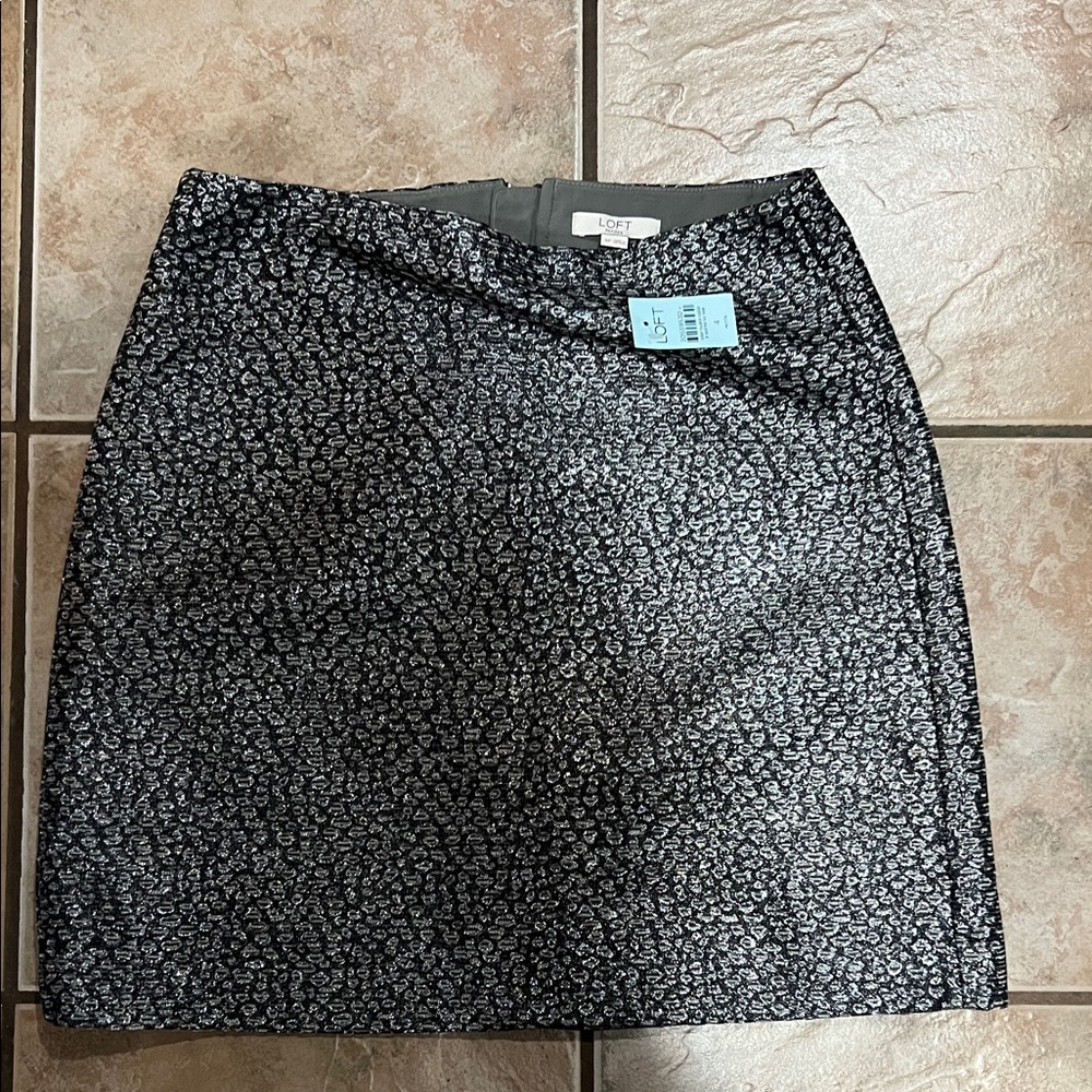 LOFT Shimmer Leopard Print Skirt  Skirt NWT Size 4 Petite